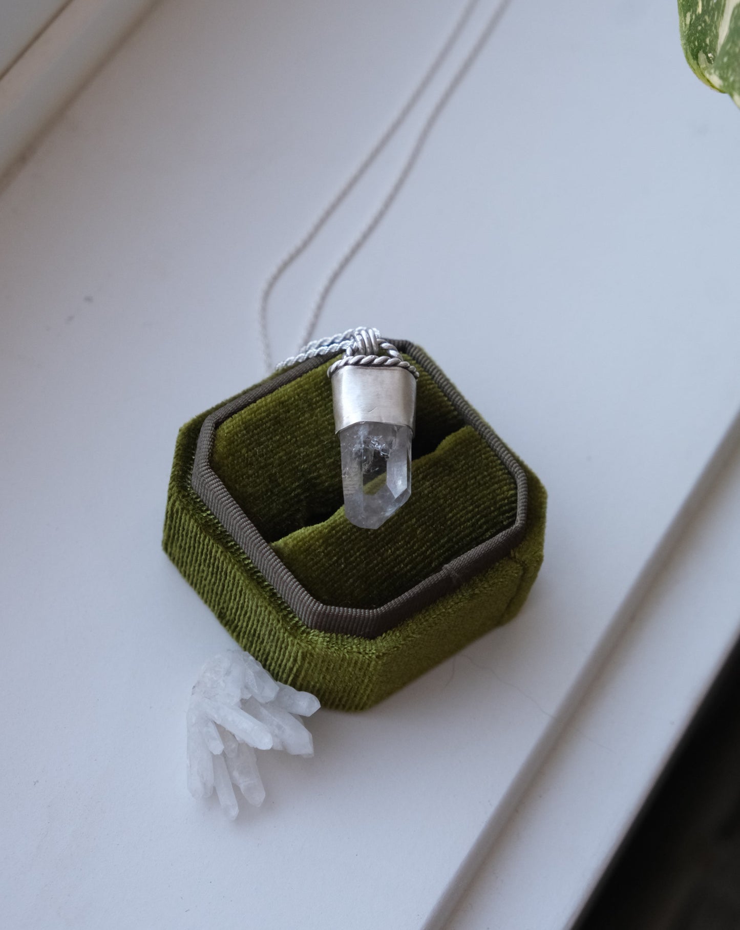 Chunky Quartz Pendant Necklace